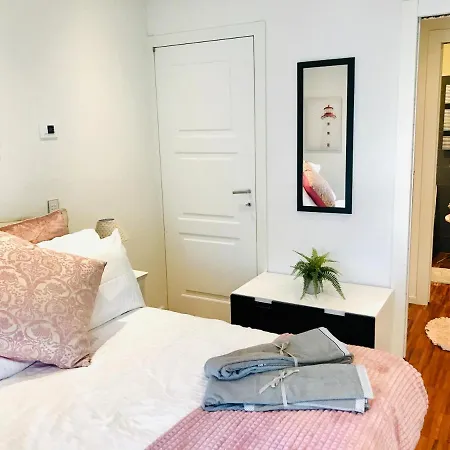 Sweet & Cosy Next To The Guest house 4*