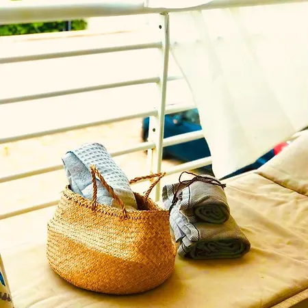 Sweet & Cosy Next To The Guest house